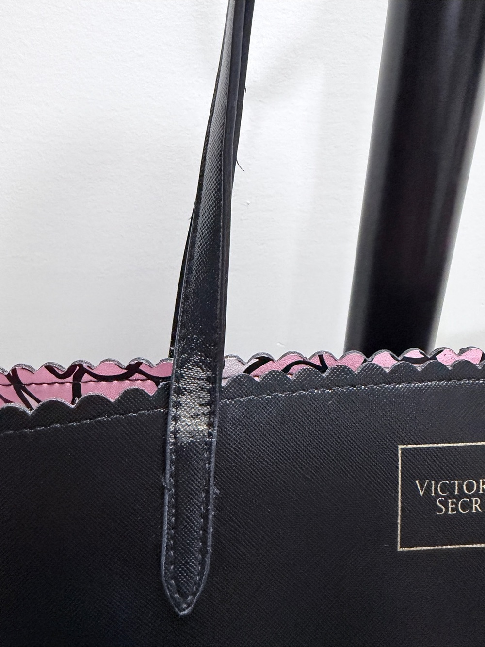 Victoria's Secret Large Black Scalloped Edge Tote - Picture 5 of 12